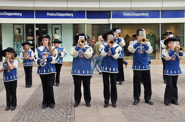 Volkskoenig   005.jpg